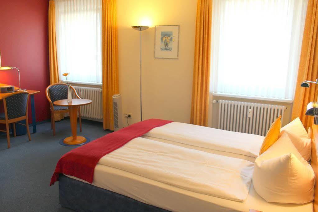 City Hotel Freiburg Экстерьер фото